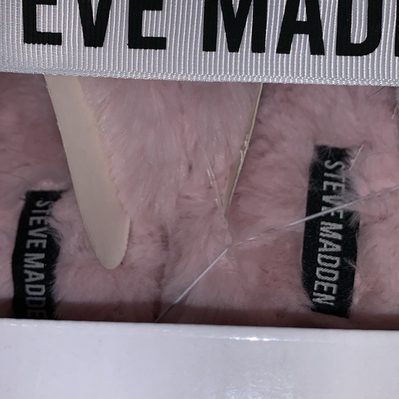 NWT Steve Madden Slipper/Knit Hat Set, Blush.  Sz M 7/8. - Picture 11 of 12
